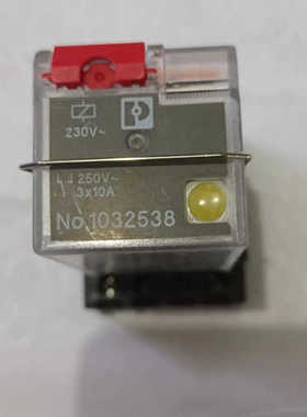 菲尼克斯 继电器 1032538+底座 2907522  数议价也可维修