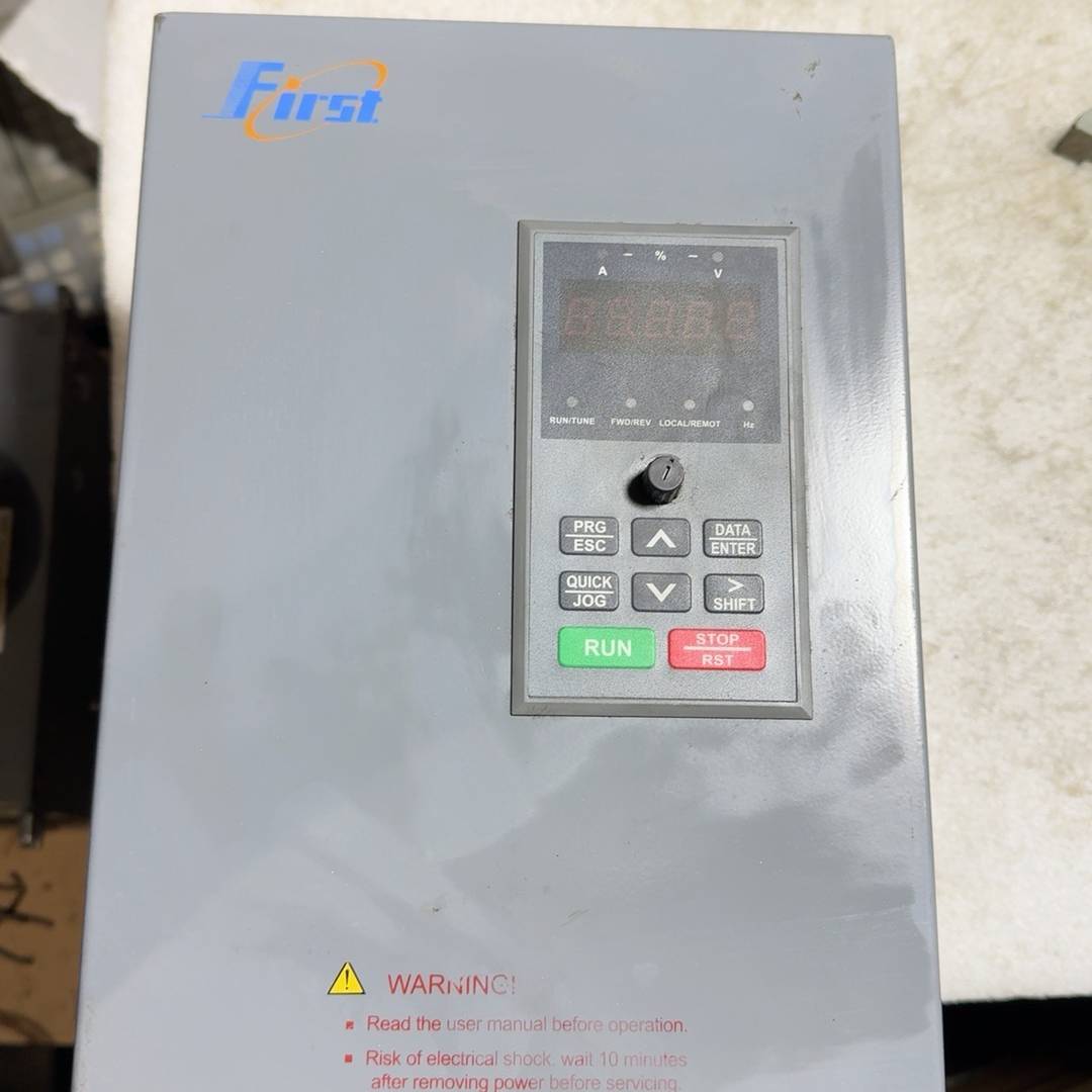 佛斯特变频器FST-610-011G/015PT4议价 维修！！！