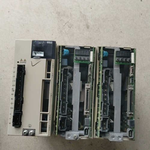 安川驱动SGDV-5R5A01A SGDV-5R5A01A0议价也可维修