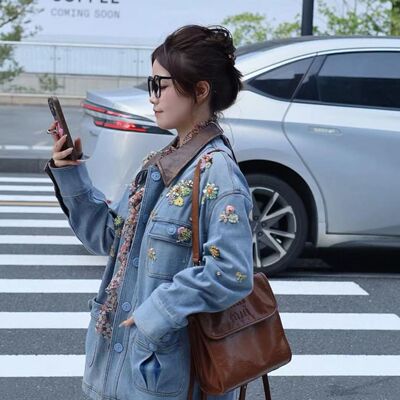 秋冬复古港风彩色花朵亮片刺绣拼接牛仔外套女GZJ68241