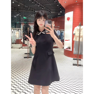 新款钉珠都会气质百搭显瘦洋气连衣裙GFC250077