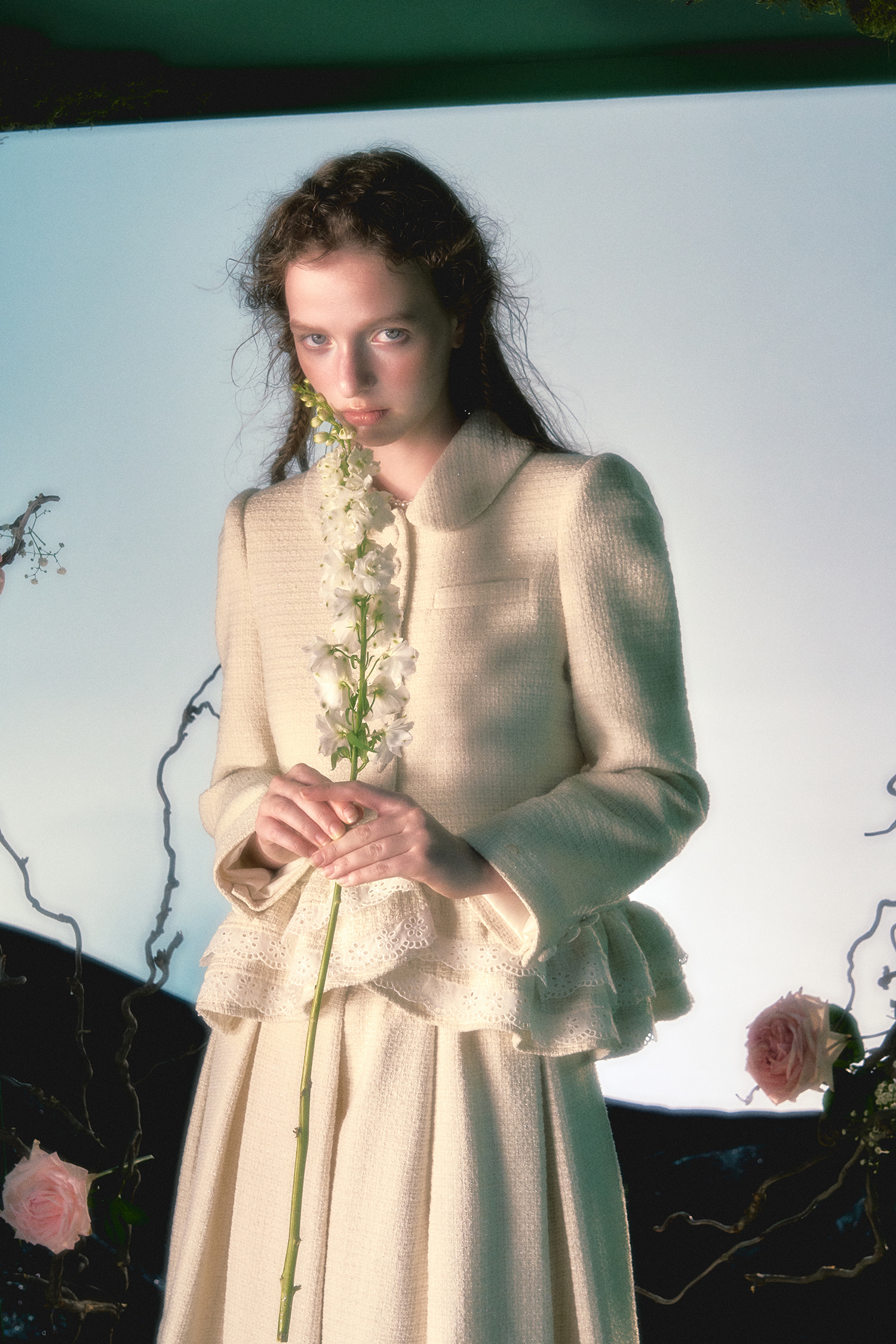 narrator米白色西装套装