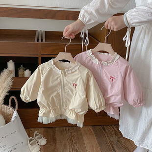女宝宝花边外套春秋款韩版童装2025新款甜美洋气拼接网纱女童风衣