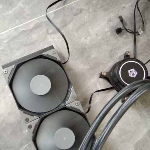 {议价}ID-COOLING/冰冻三尺240水冷