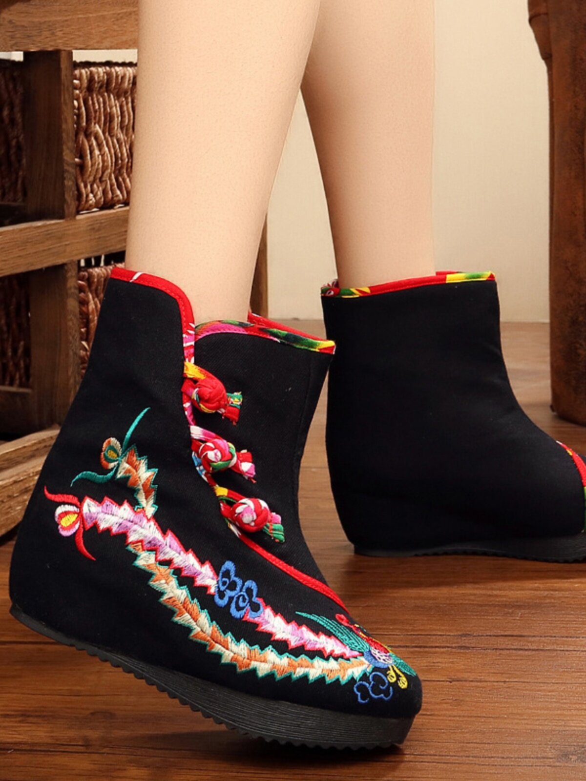 2024 EMBROIDERED BOOTS WOMENS NATIONAL STYLE INCREASE IN SPRING AND AUTUMN WOMENS BOOTS THICK-SOLED OLD BEIJING CLOTH SHOES AND COTTON WARM BOOTS