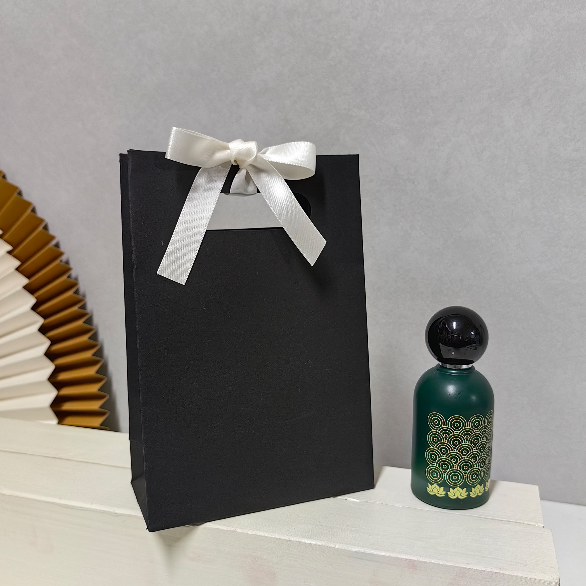 黑色手提袋礼品袋小号高级感纸袋定制logo通用美妆首饰伴手礼袋子