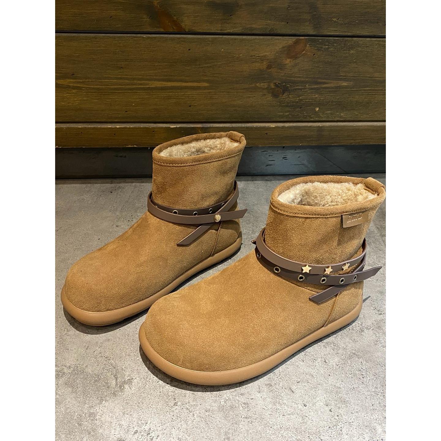 欧美网红街拍复古皮带扣磨砂皮短筒雪地靴长毛绒加厚保暖短靴子女