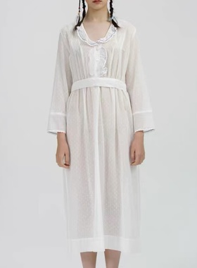 viaplain韩国娃娃领连衣裙优雅温柔风波点刺绣设计收腰长袖长裙女