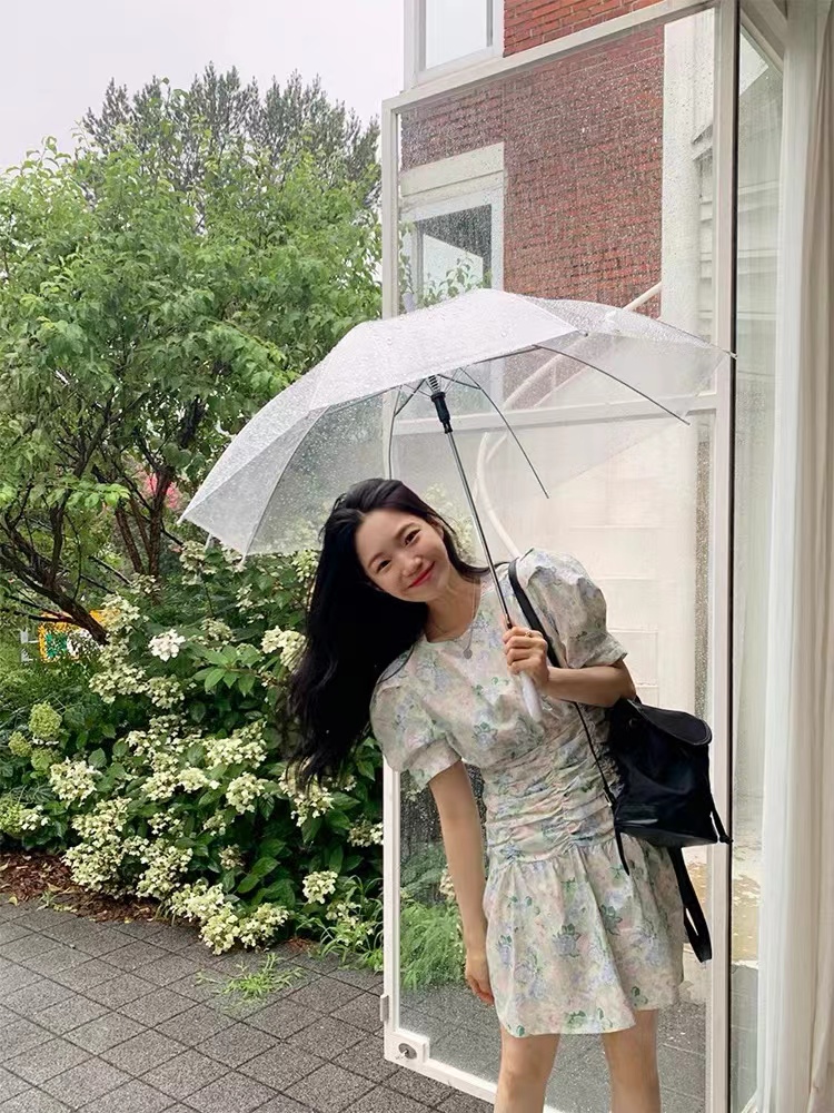 复古油画风碎花泡泡袖连衣裙