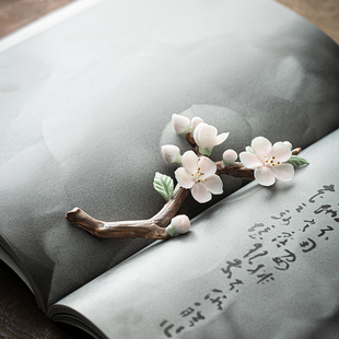 中式茶宠摆件精品可养手工捏陶瓷白玉兰花茶室办公桌笔托架线香插