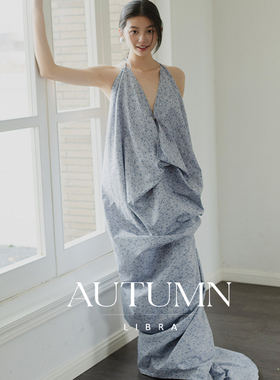 AUTUMN LIBRA|蓝色印花不规则露背裙