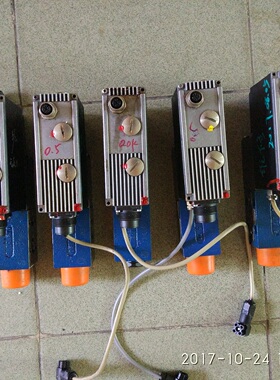 专业维修力士乐电磁换向阀R901229920