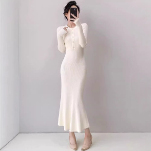 米白色气质包臀针织连衣裙套装 高个子坑条收腰修身 鱼尾长裙女秋季