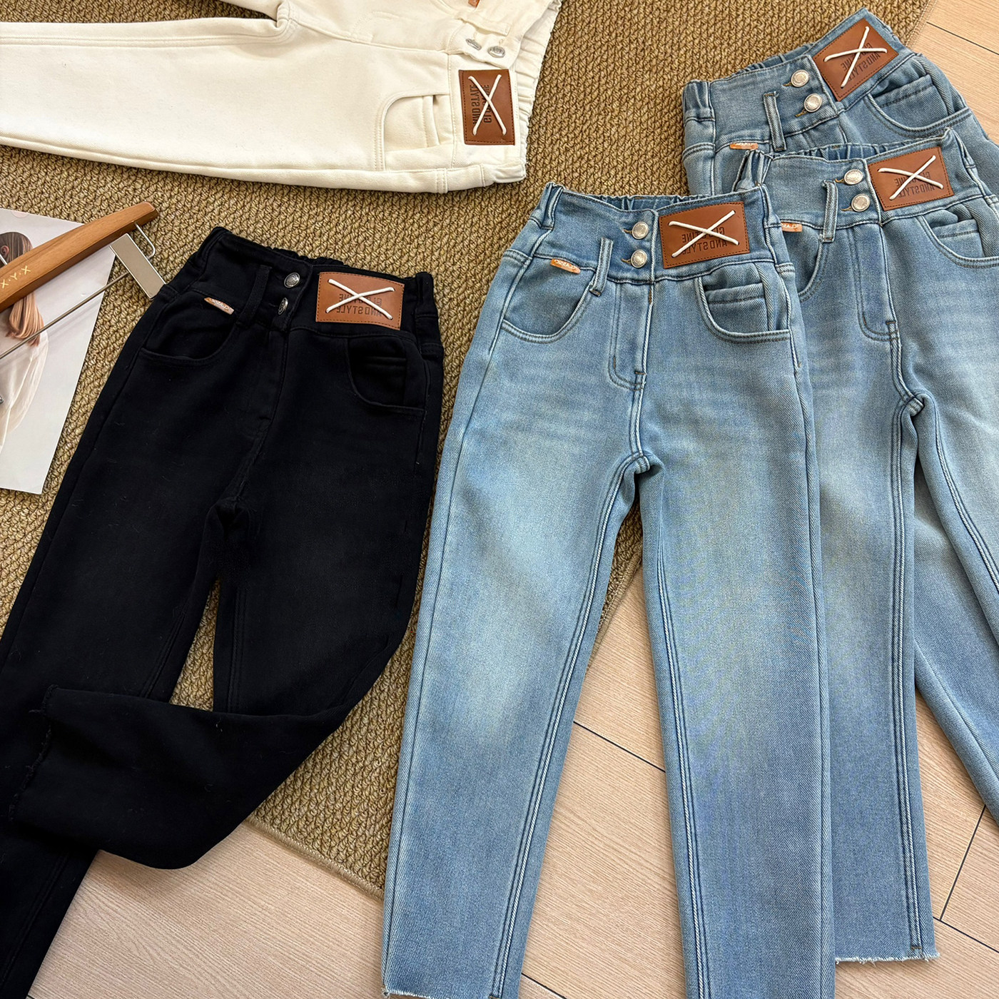 女童加绒加厚牛仔裤小脚裤冬休闲直筒宽松儿童洋气百搭时尚一体绒,童装/婴儿装/亲子装,儿童牛仔裤,淘宝优惠券,粉丝福利购,淘宝优惠卷