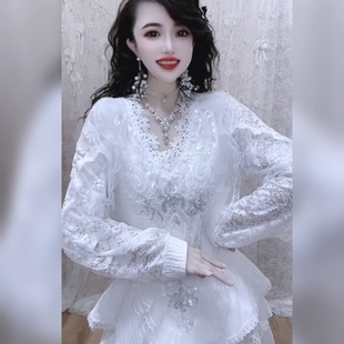 时尚 显瘦超仙小衫 蕾丝上衣女秋季 修身 爆款 重工钉珠亮片飞飞蝴蝶袖