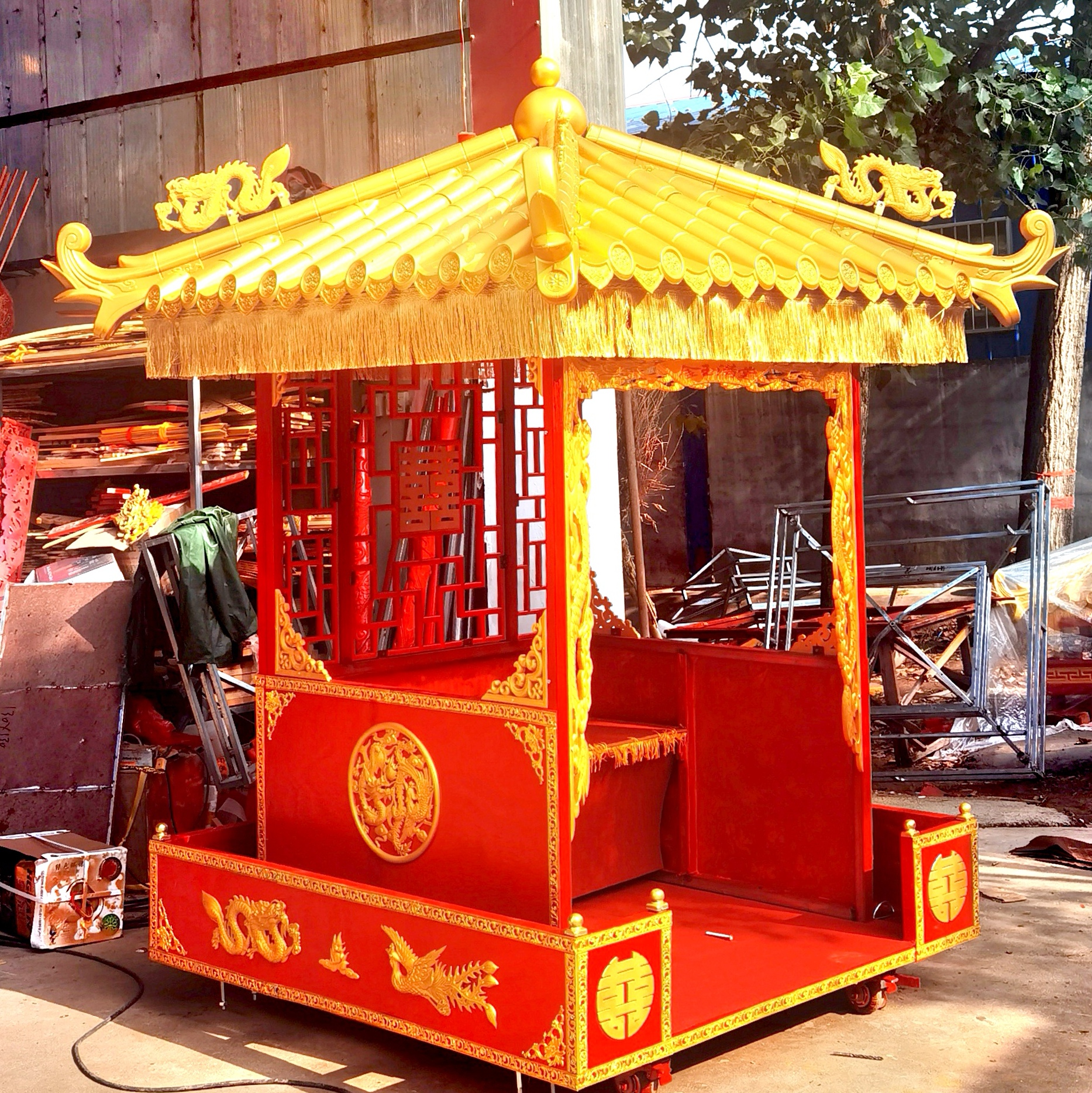 金顶八抬轻便花轿轿子