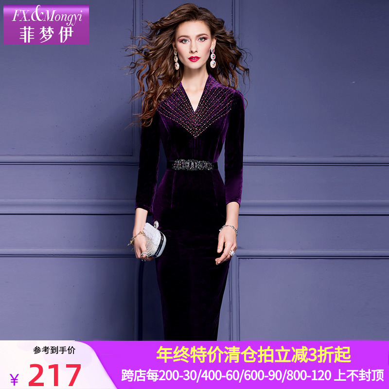 菲梦伊金丝绒连衣裙女秋装新款高级感复古收腰V领钉珠包臀裙礼服