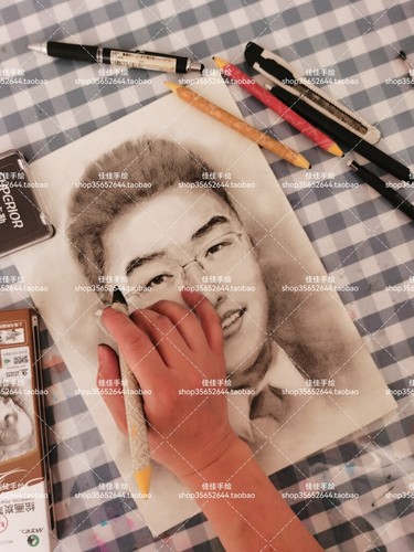 纯手绘铅笔素描肖像定制 送男朋友diy礼物 人物手绘