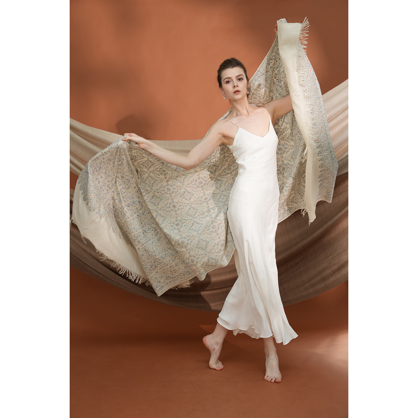 NagarNan-pashmina KK 2.5Y刺绣克什米尔手工羊绒披肩围巾