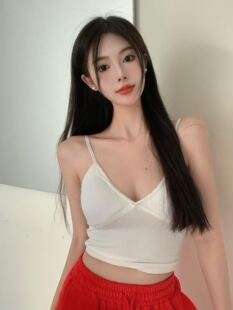 显瘦 蕾丝花边修身 韩系百搭V领 自带胸垫设计感吊带背心女2024新款