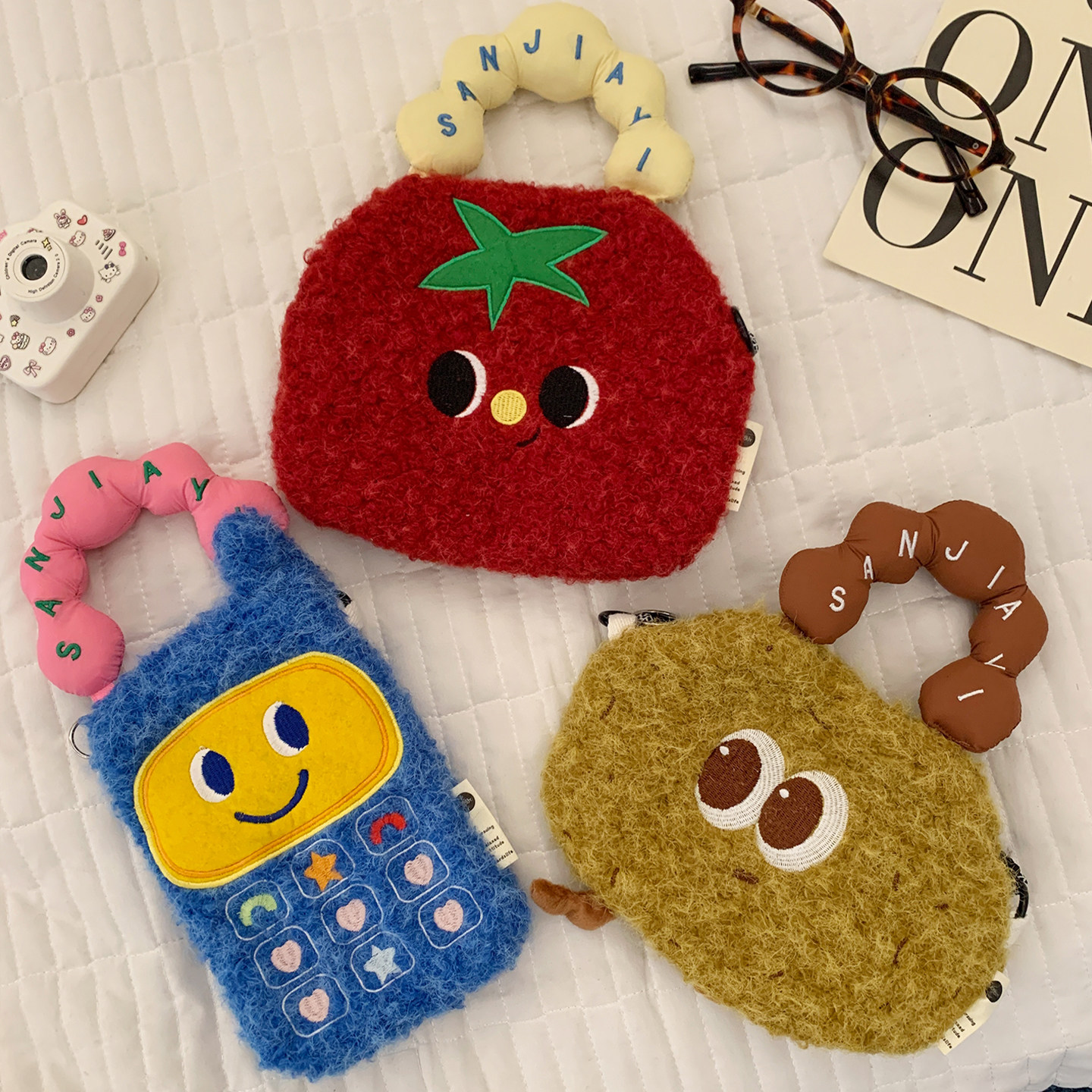 卡通可爱毛绒手提包包女小众百搭斜挎包创意小巧手机包零钱收纳包