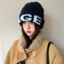 含羊毛字母毛绒针织帽子女2025新款 大头围保暖护耳毛线帽冷帽 冬季