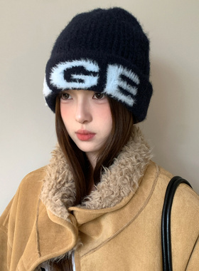 含羊毛字母毛绒针织帽子女2025新款冬季大头围保暖护耳毛线帽冷帽