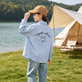 女童衬衫秋季2026新款韩版纯色衬衫长袖蓝色宽松慵懒风外套上衣