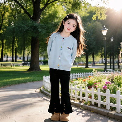 汐玥童装&25143-2腊肠狗彩扣开衫黑色喇叭裤