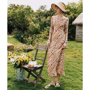 1OO%桑蚕丝 45度斜裁圆领喇叭袖 收腰真丝印花连衣裙 心动密码