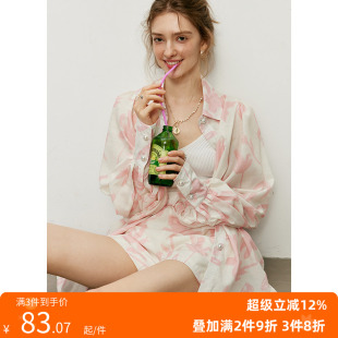 套装 现货 松紧腰短裤 印花衬衫 量感剪裁显瘦通勤风翻领空气泡泡袖