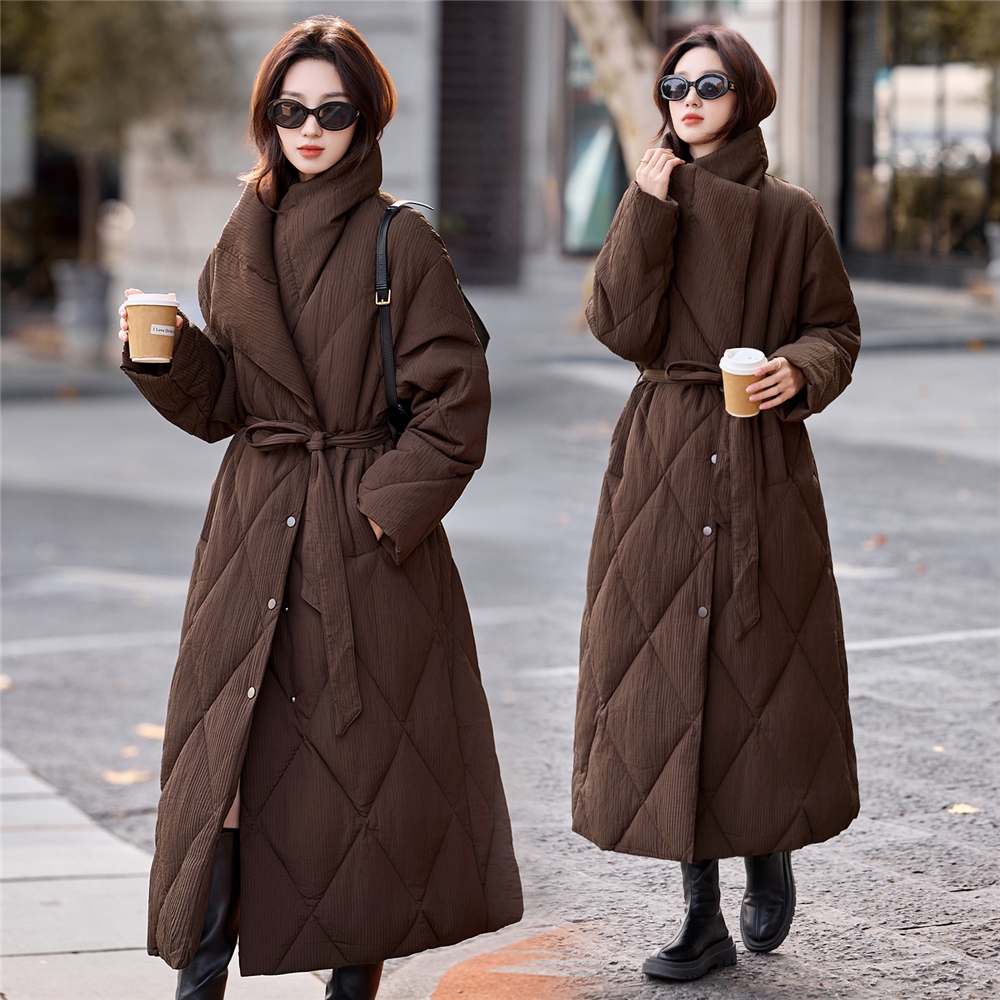 现货2025时尚休闲宽松立体纹路可翻领可立领菱形格90白鸭绒羽绒服