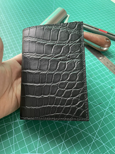 尼罗鳄鱼皮护照夹手工卡包多功能护照保护套大钞位卡包钱包护照夹