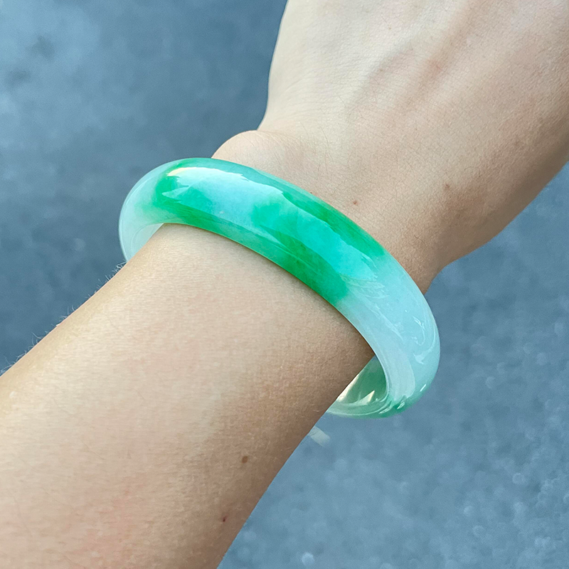 周销前三的翡翠玉镯子