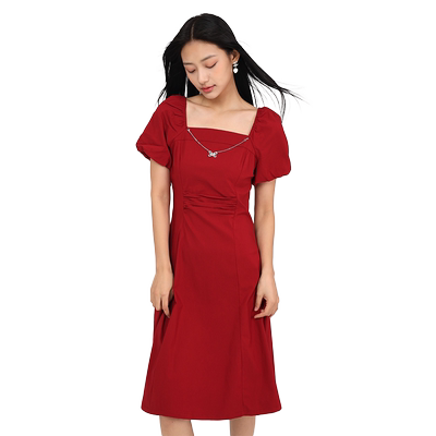 金苑2024年夏季新款时尚连衣裙