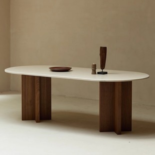 中古风莱姆洞石餐桌奶油岩板奢石餐桌轻奢高端大理石椭圆桌子法式