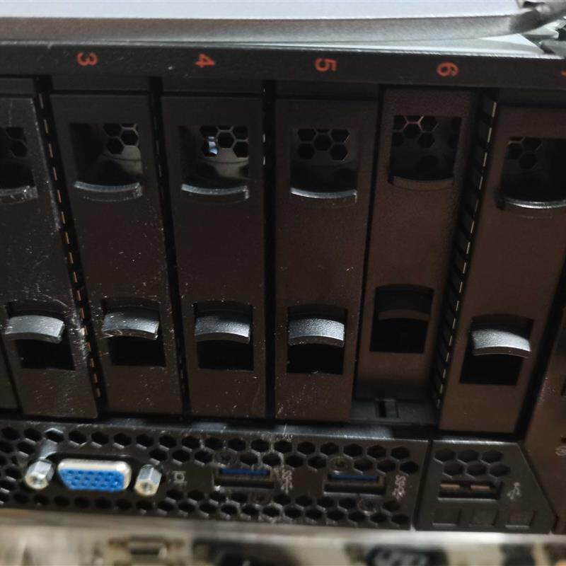 IBM X3850X6服务器 00D0055 00FN716读卡器00KH403 硬盘背板 笼子