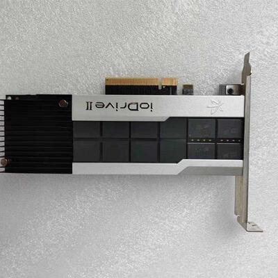 IBM 5460 AC1 X3650M4 HD 00D8415 00AE814  365G固态模块