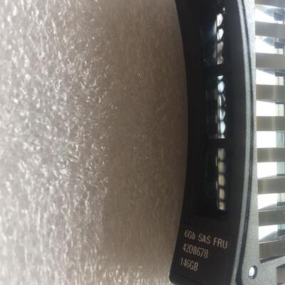 IBM SAS 146G/15K 42D0677,42D0678,42D0681,41Y8482 硬盘