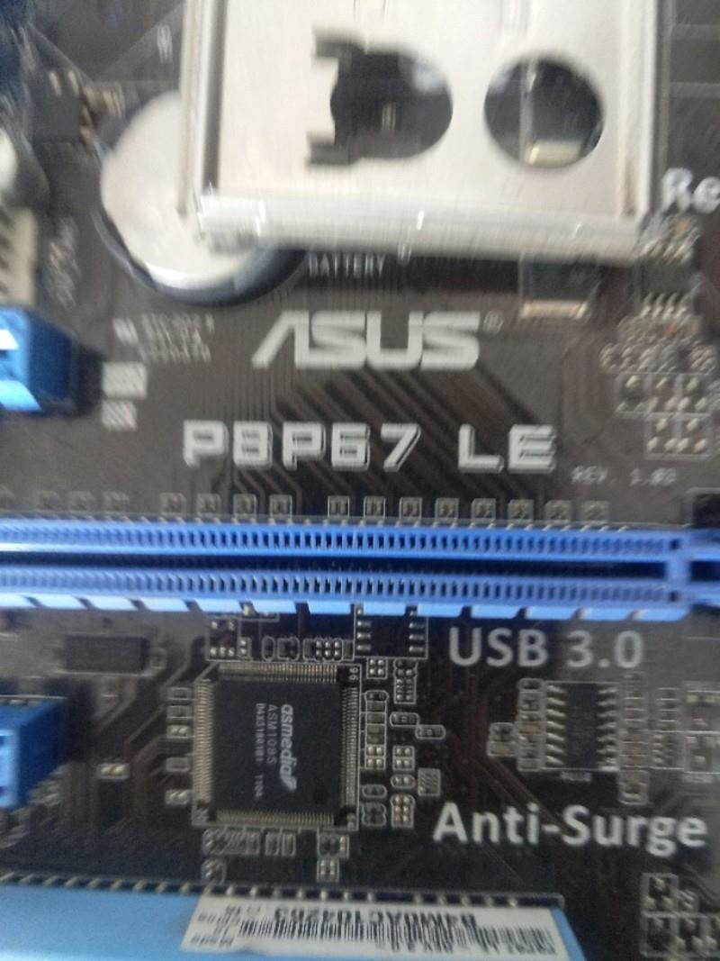 二手P8P67 LE 1155针P67全固态大板支持I7-3770K E3-1230