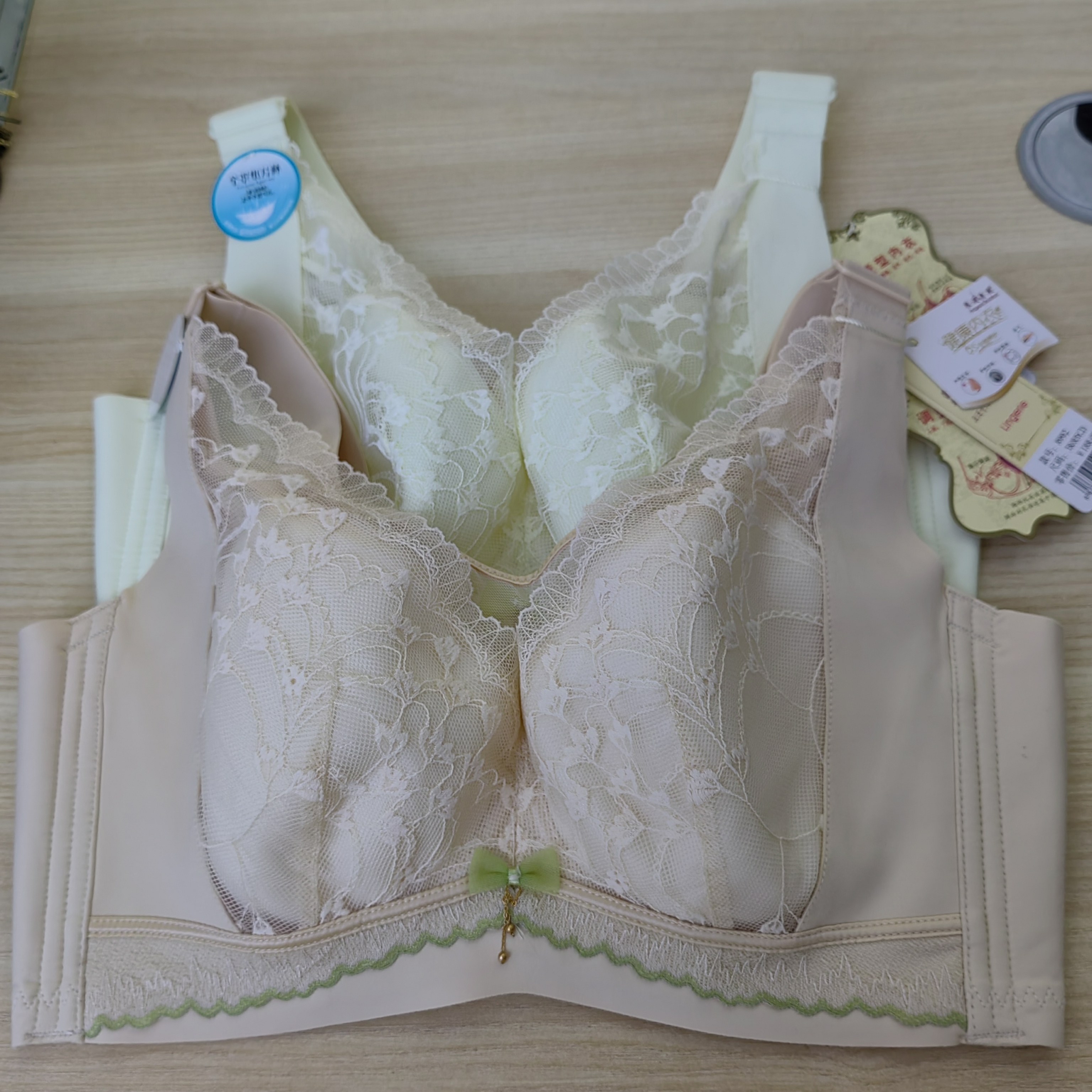 浪漫身段超薄CD全罩纸片杯大码文胸软钢圈防下垂收副乳内衣胸罩