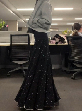 2026新款今年流行爆款女装大码冬黑色波点鱼尾长裙梨形伯克利裙子