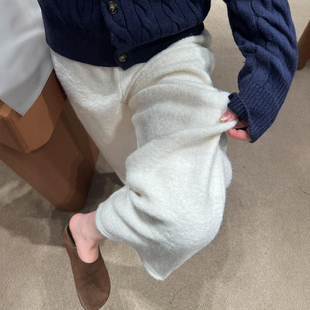 白色毛绒阔腿裤大码加厚毛呢休闲裤子女2026新款冬今年流行梧桐裤