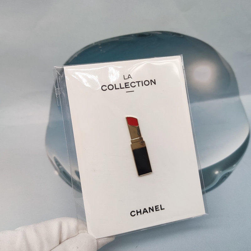 口红唇膏造型胸针徽章 太可爱啦 专柜集卡礼 赠品
