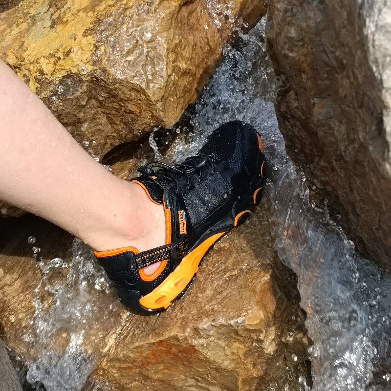 悍途溯溪鞋情侣防滑耐磨透气网面