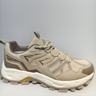 户外登山鞋男款防泼水防滑耐磨男徒步鞋专业轻便透气爬山运动鞋女