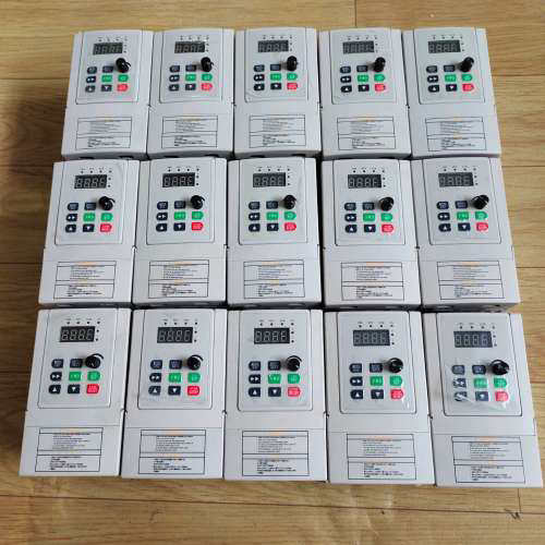 源信变频器yx3000-2s0015g  1.5kw 220