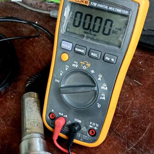 E+H恩德斯豪斯压力变送器PMP135，型号大概是PMP13