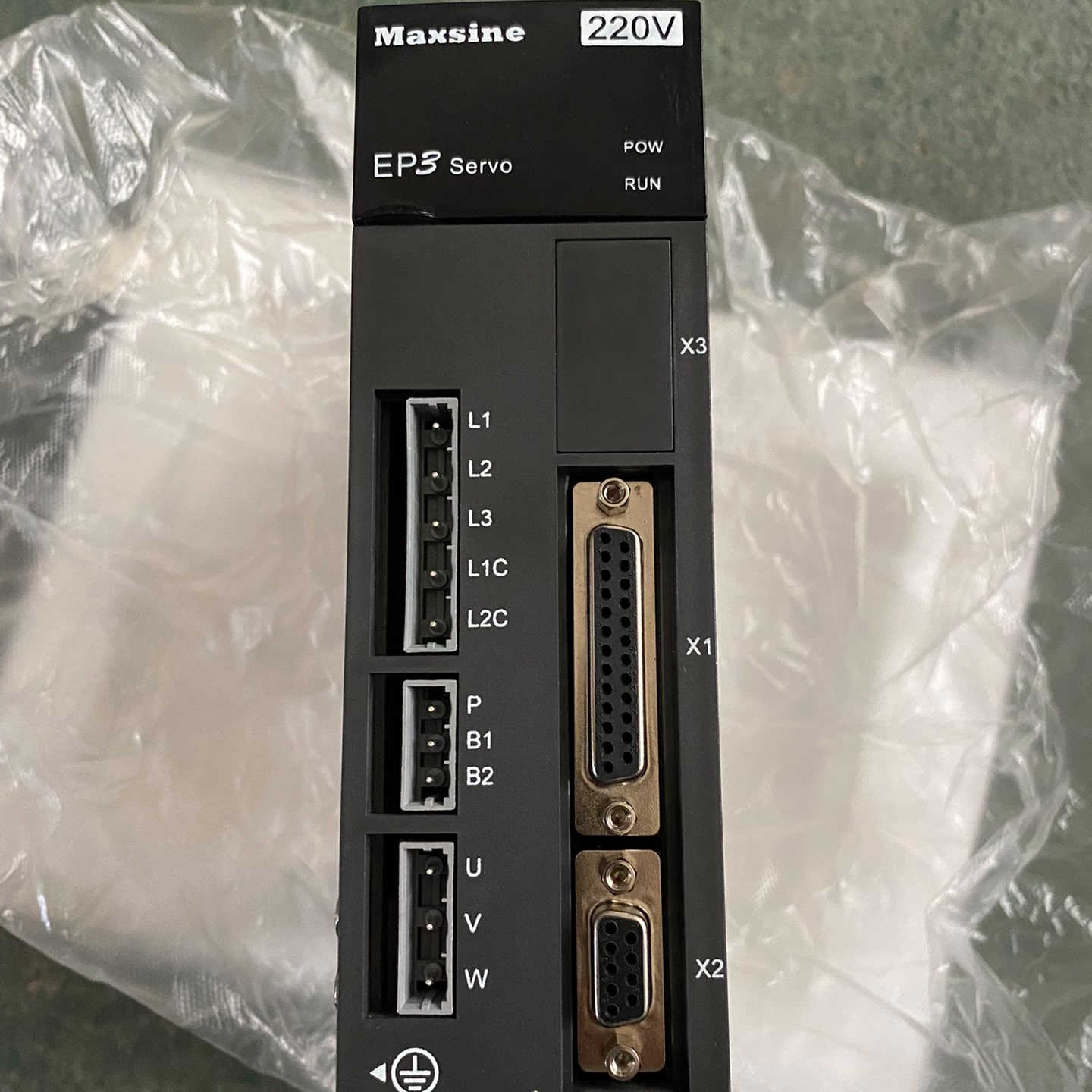 100W武汉迈信EP3E全新库存带包装伺服驱动器，功能完好。