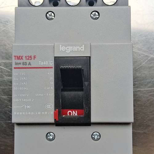 罗格朗TMX 125 F塑壳断路器，63A，额定电压415V